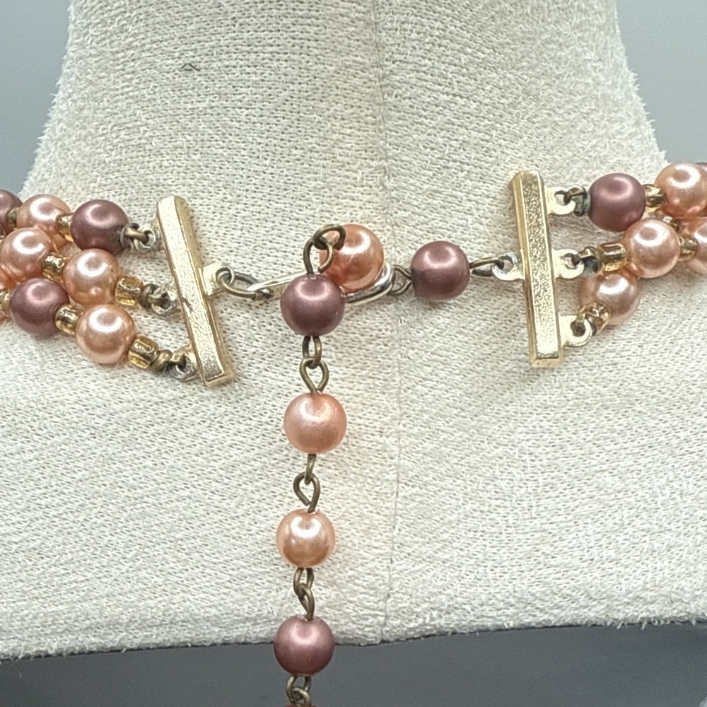 Vintage Japan Triple Strand Faux Pearl Necklace Peach Brown Orange 17-19 inches - Picture 8 of 10
